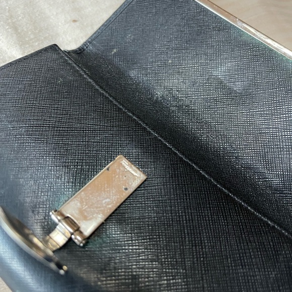 Authentic Salvatore Ferragamo Gancini Icona Vitello Wallet - Picture 7 of 11